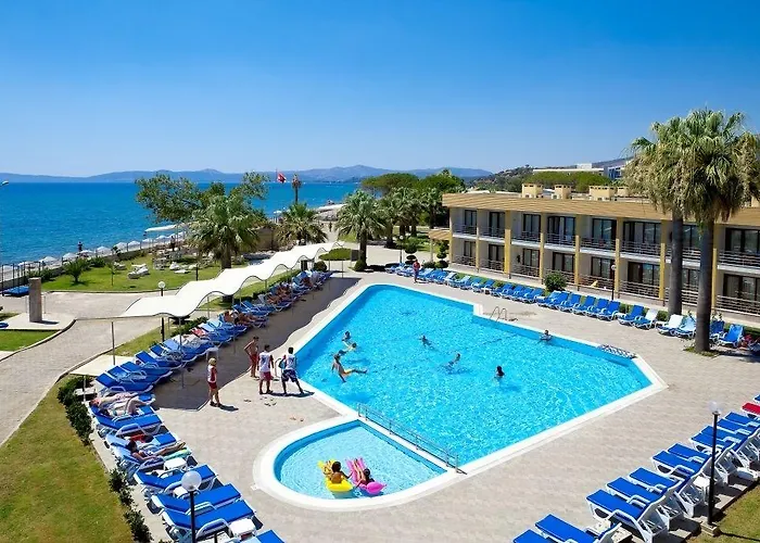 Hotel & 4*