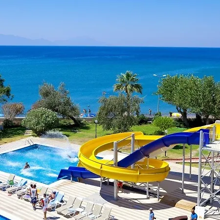 & Ξενοδοχείο Gumuldur