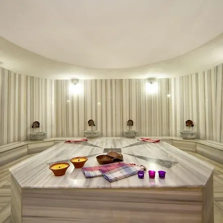 & Hotel 4*